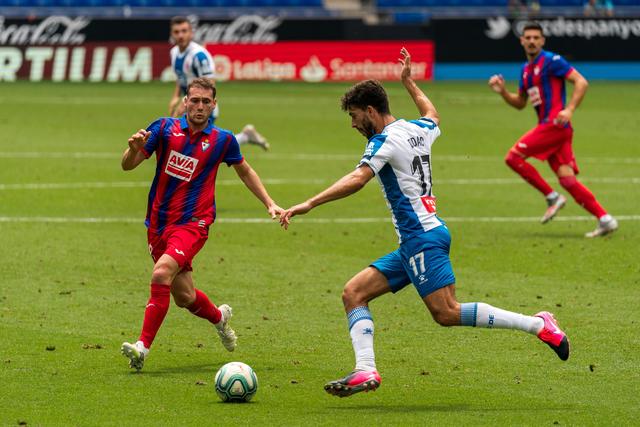 中国女篮公布奥运资格赛12人名单 春节4天三赛