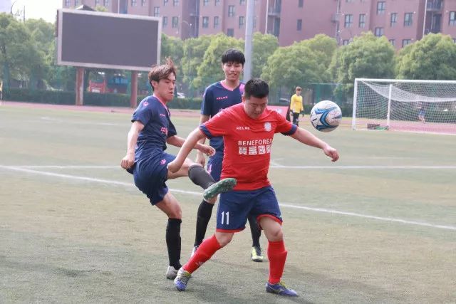 曾凡博18分首钢不敌新疆 上海加时险胜同曦